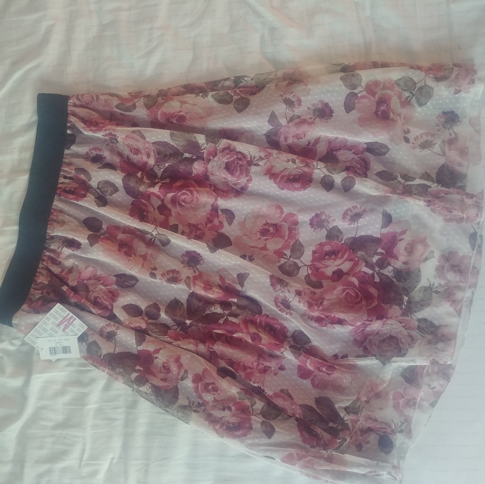 LuLaRoe Lola Skirt - Picture 3 of 4